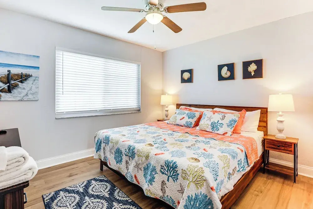 Palm Coast Escape w/ Outdoor Oasis: 6 Mi to Shore!