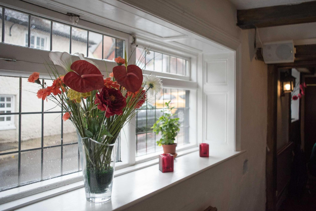 Village House Hotel - Inn