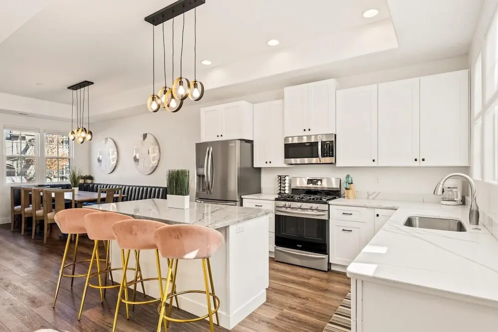 Zion's Haven #f4 4 Bedroom Townhouse