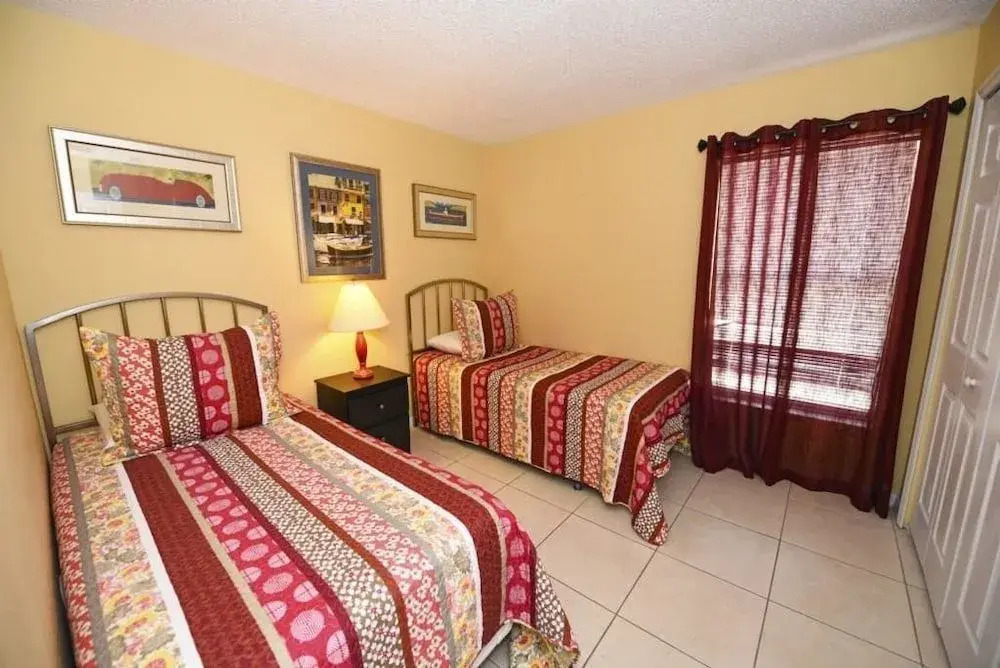 2676 Emerald Island House 5 Bedroom by Florida Star