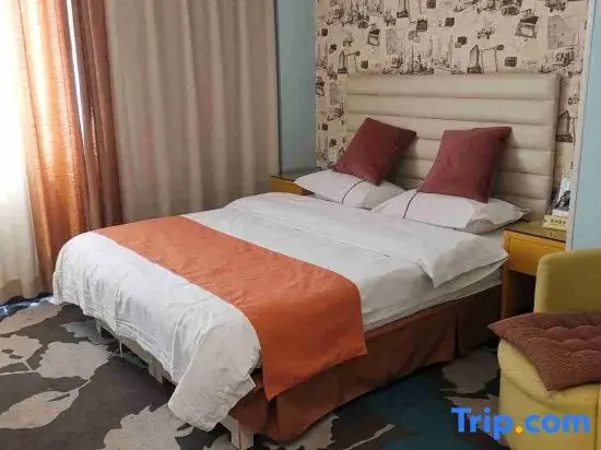 Zhengzhou Junyue Fashion Hotel (Yutong Company Huanghe Nursing College)
