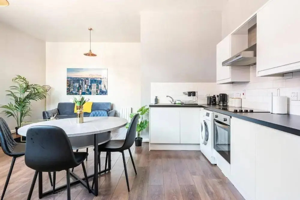 Sheffield Apt-sleeps 4-contractors & Families