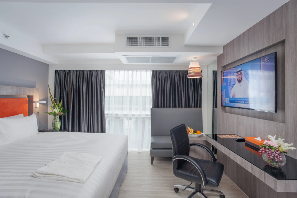 Grand 5 Hotel & Plaza Sukhumvit Bangkok
