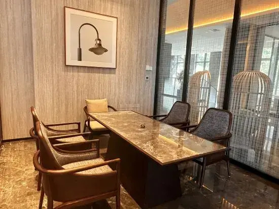 Secan Hotel Qingdao, Curio Collection By Hilton