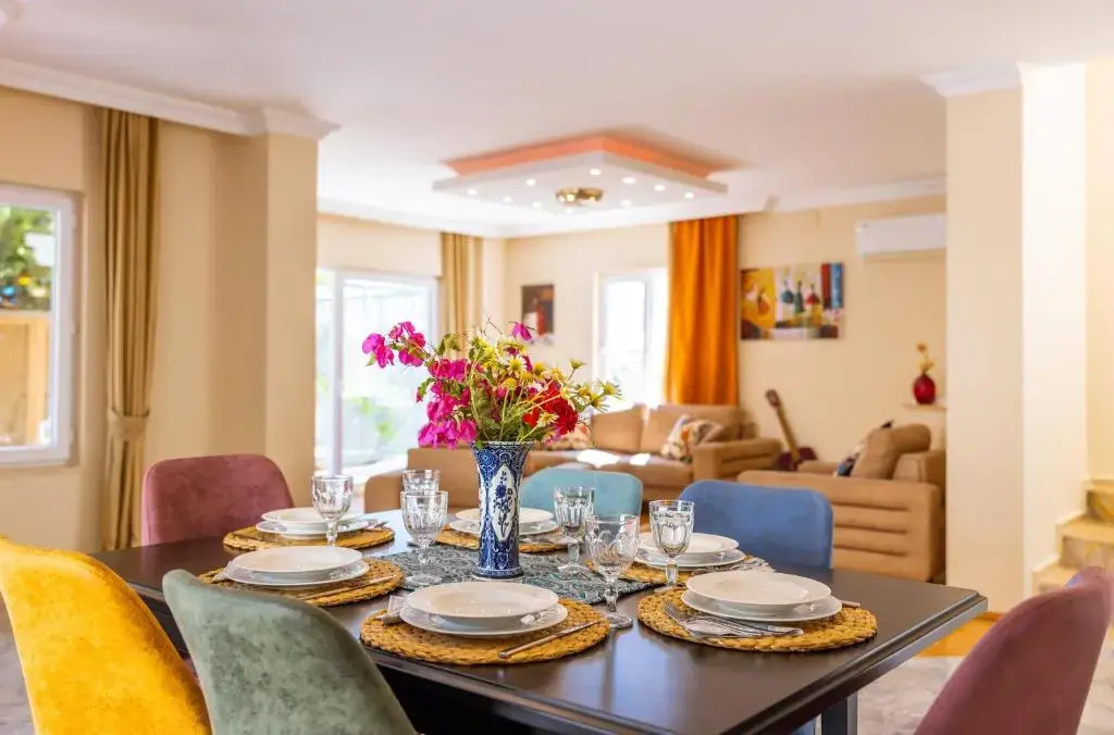VILLA MYSTIC 5br/6bth Prvt Pool-Garden & Sea Views