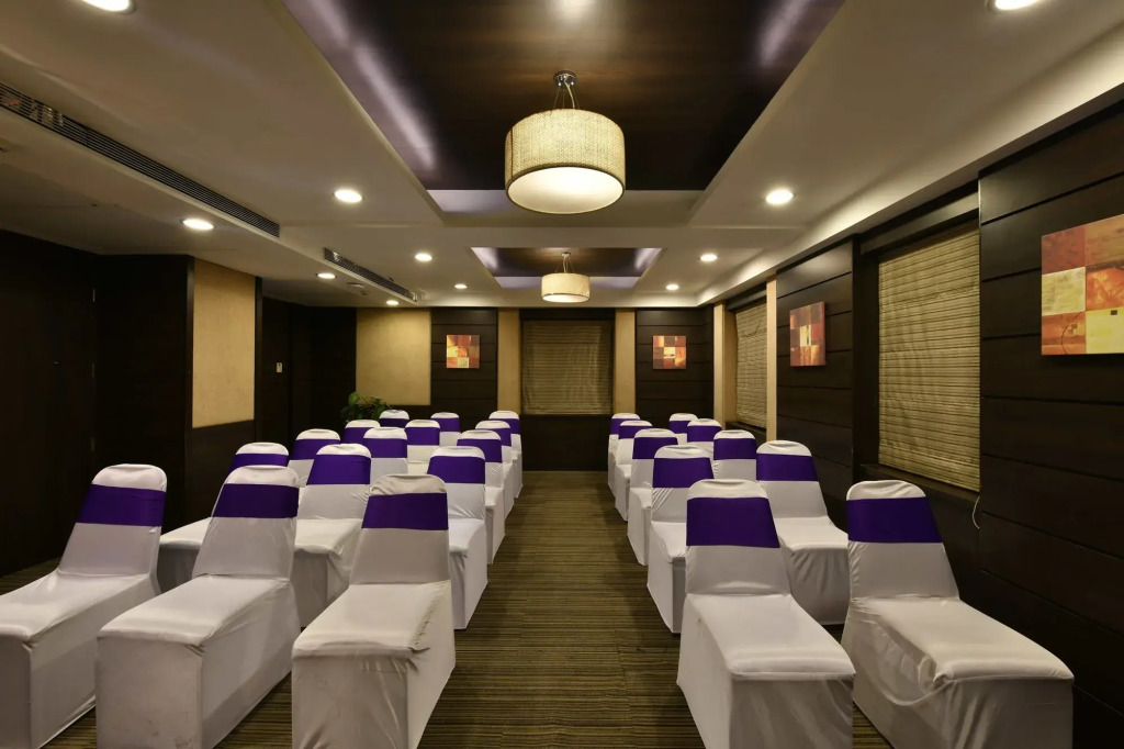 Hotel Leafio Marigold Marol