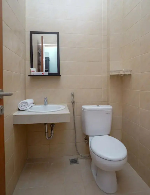 Oyo 932 Griya Mas Residence Syariah