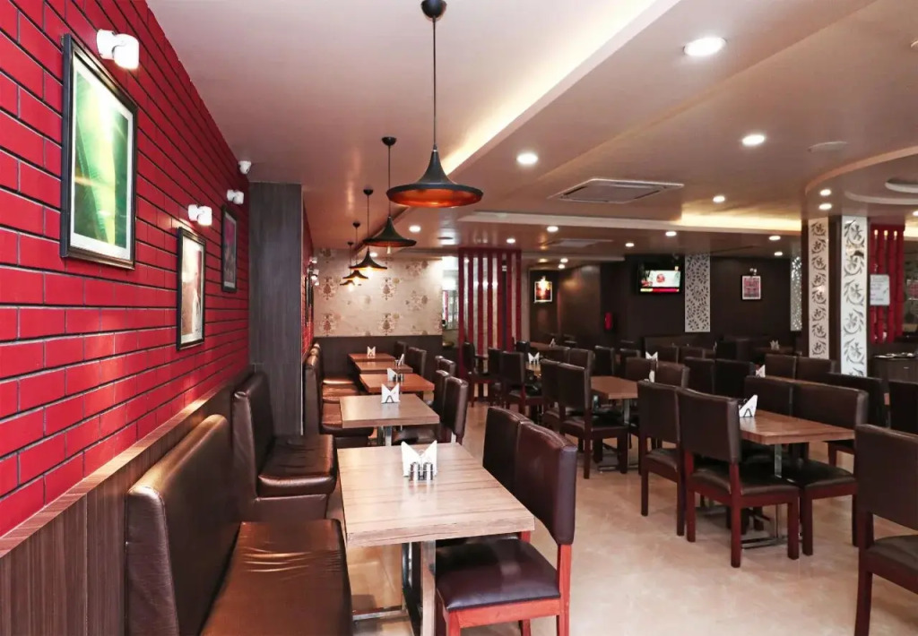 Hotel Sapphire Inn