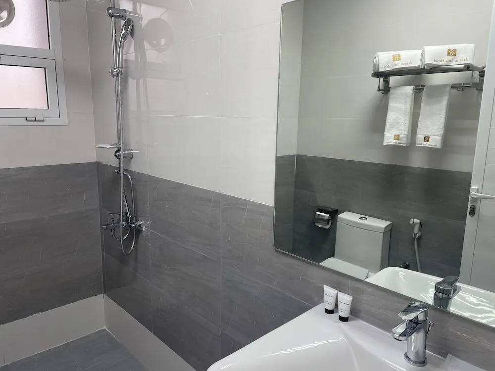 Season Inn Hotel Apartment by Duqm