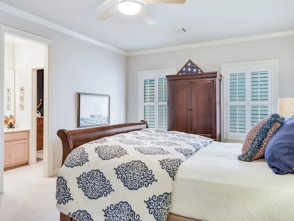The Arrive Epic Estate On Lake Austin 5 Bedroom Estate