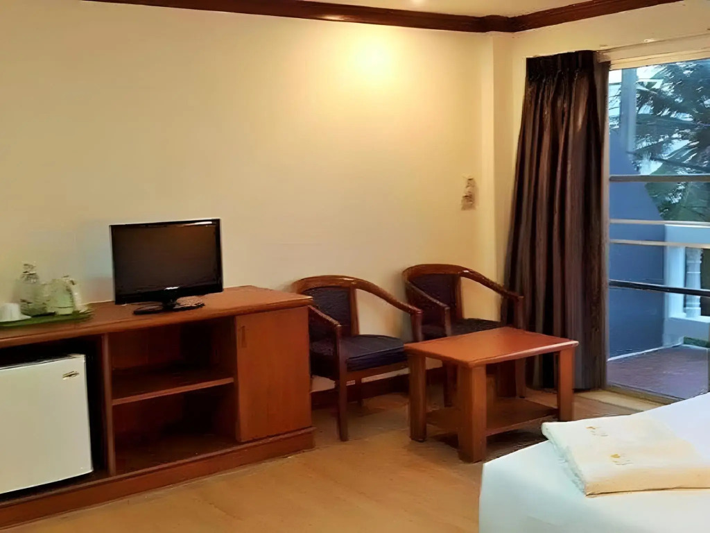 Sea Falcon Hotel