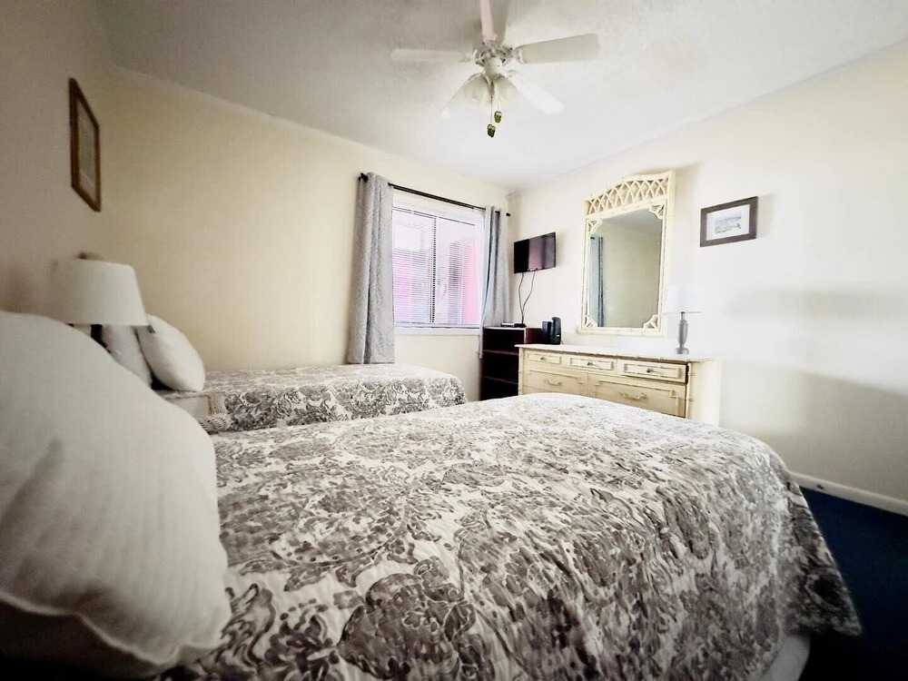 Tilghman Beach And Racquet Club 304 3 Bedroom Condo by RedAwning, North Myrtle Beach