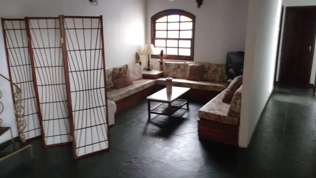 Casa Grande Duplex Temporada Saquarema Balneário de Vilatur 6 quartos, próximo a praia.