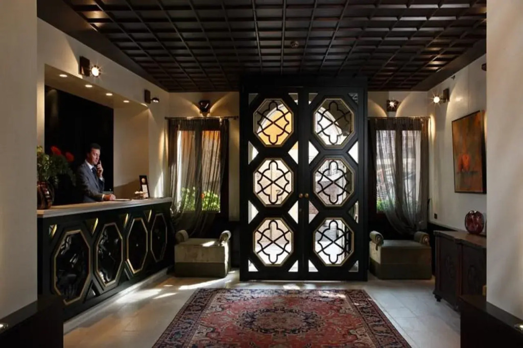 Venice Roulette Hotel