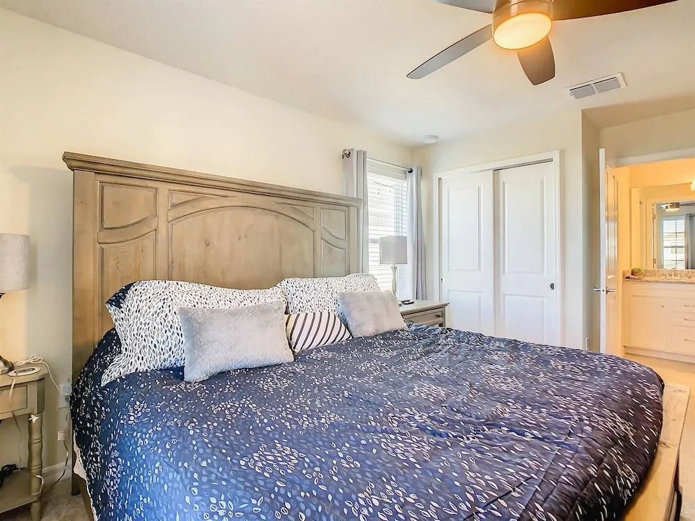 Windsor Island 7br, Free Pool Heat, 5min Walk To L