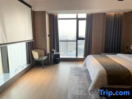 Sheyue Hotel (Binjiang Financial Center Liugouyu Subway Station)