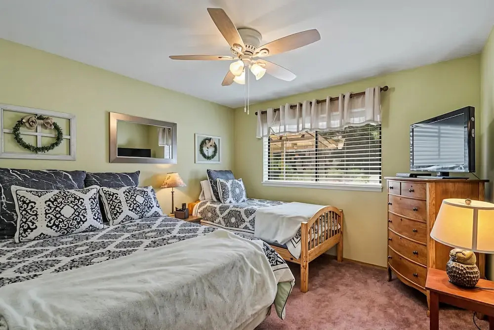 Bigfoot Retreat - Close to Golf and the Beach by Yosemite Region Resorts