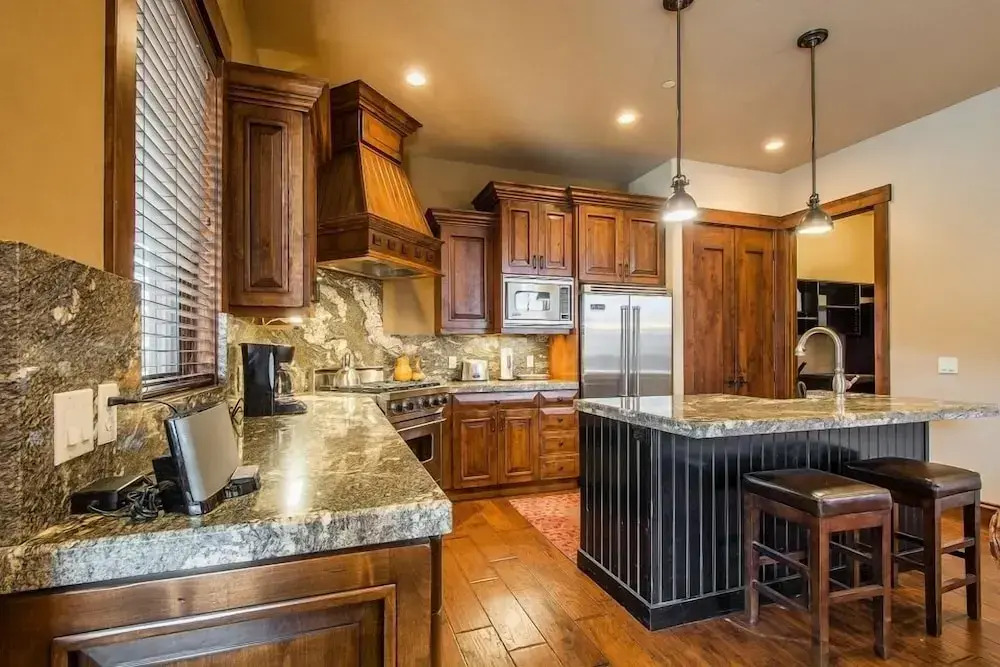 Park City Townhouse w/ Luxurious Amenities!