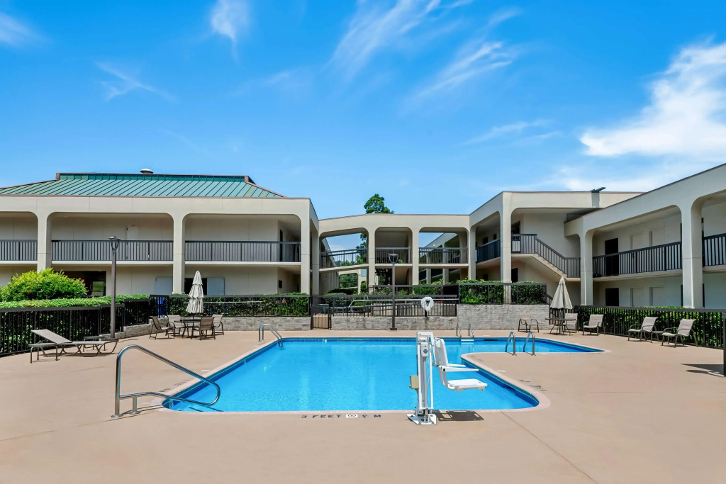 SureStay Plus Hotel by Best Western Southern Pines Pinehurst