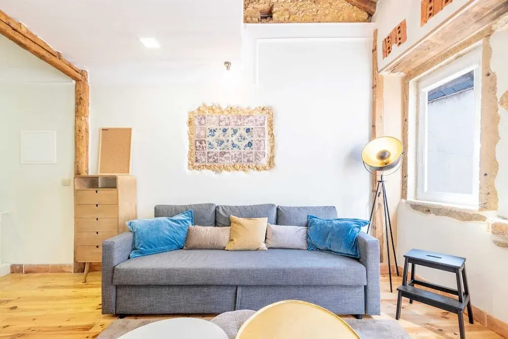 Local and modern duplex