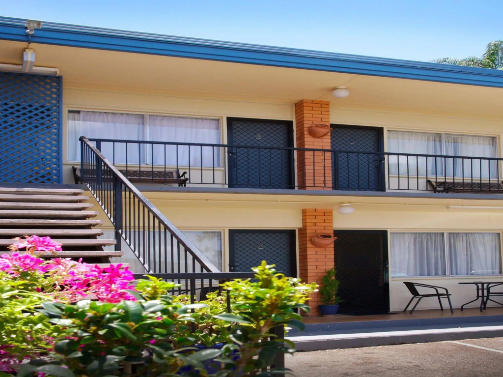 Ambassador Motor Inn