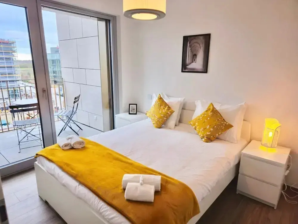 Comfy one bedroom with parking&balcony