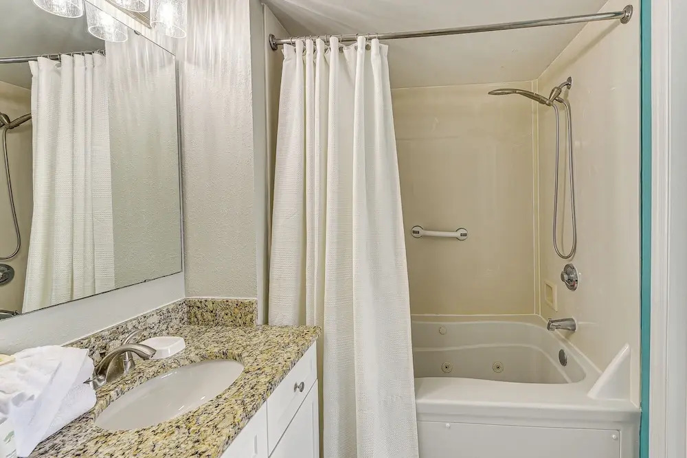Oceanfront North Myrtle Beach Gem: Pools Access!