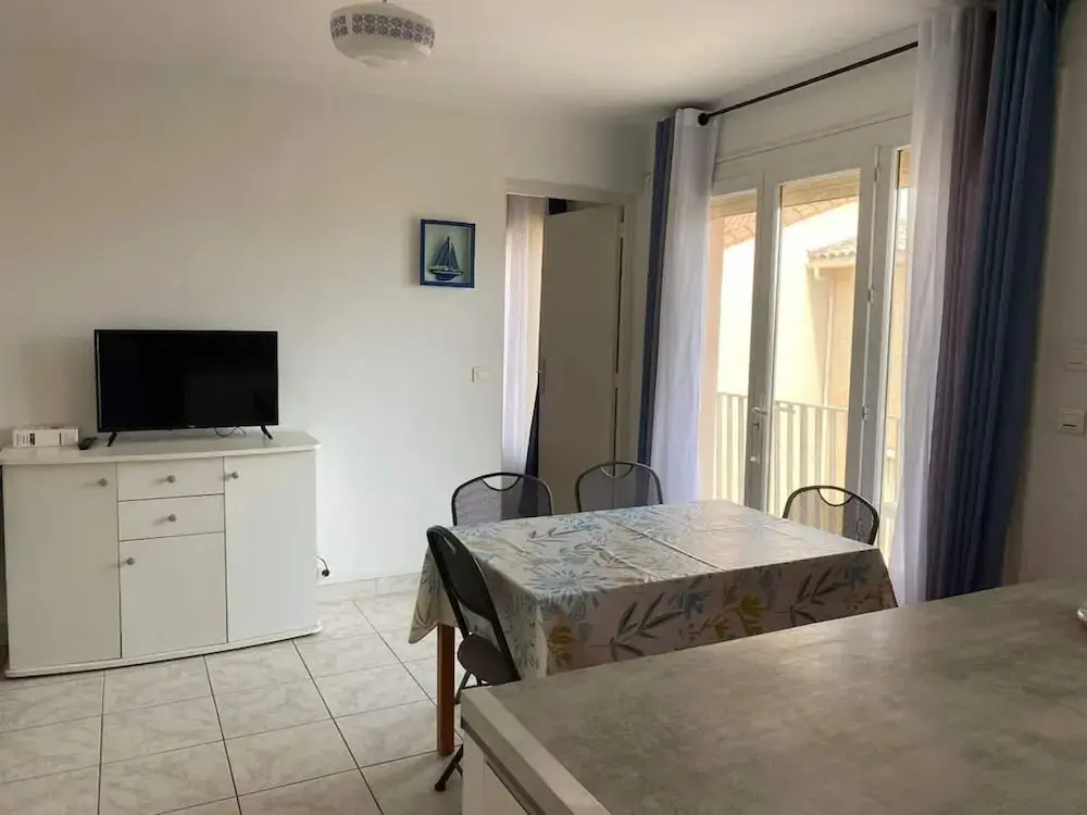 Apartment for 3 in Valras Center