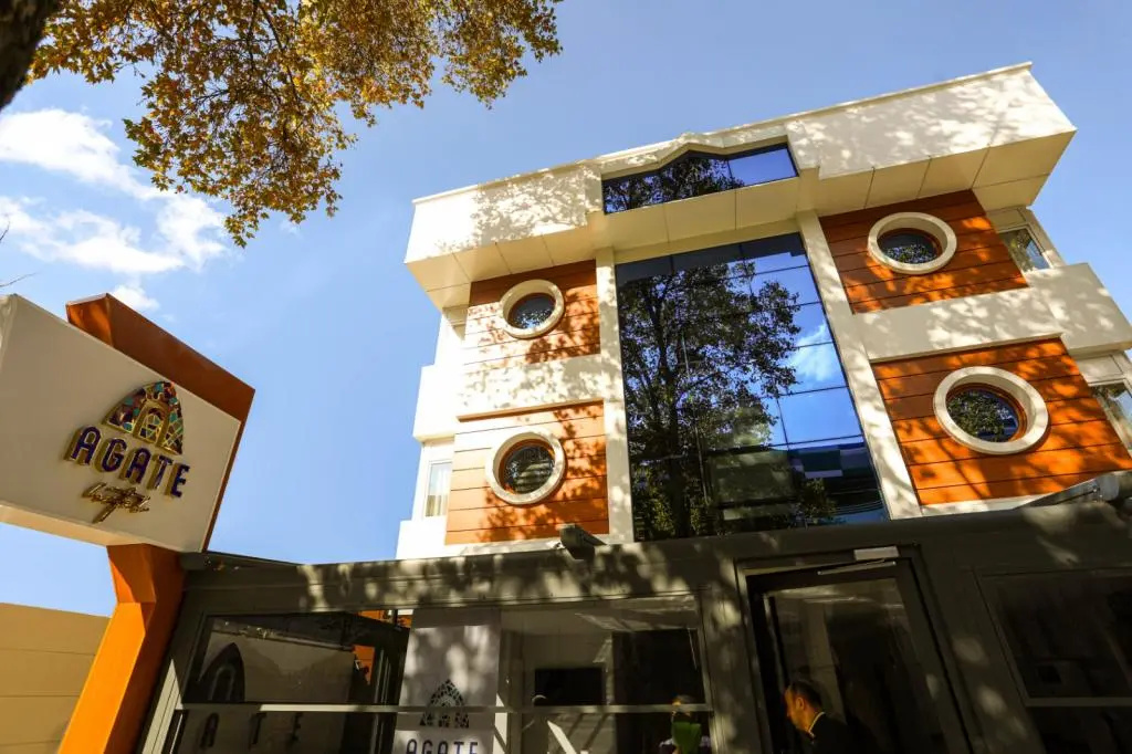Agate Hotel