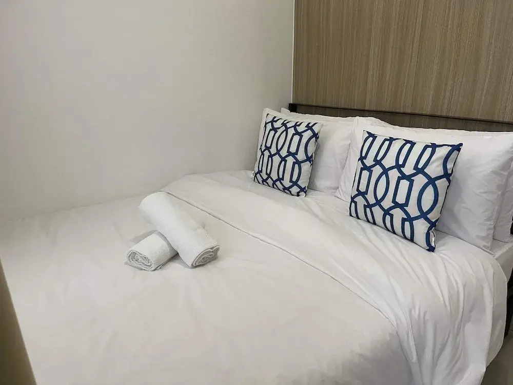 Shore Residence Manila Bay City Lights View MOA Complex