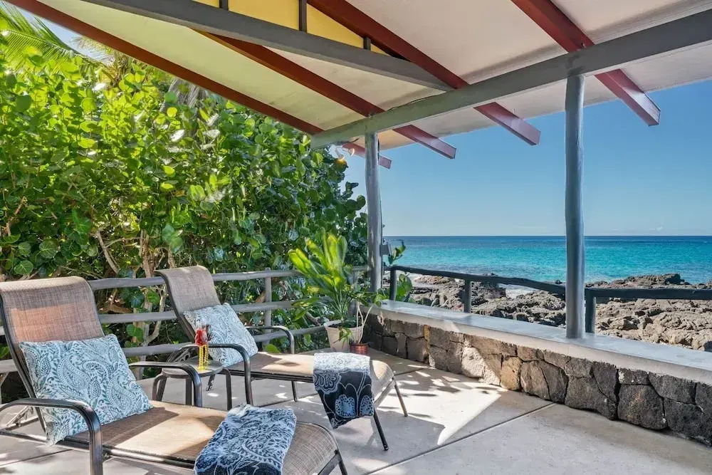 Kona Sunshine 2 Bedroom Home by RedAwning