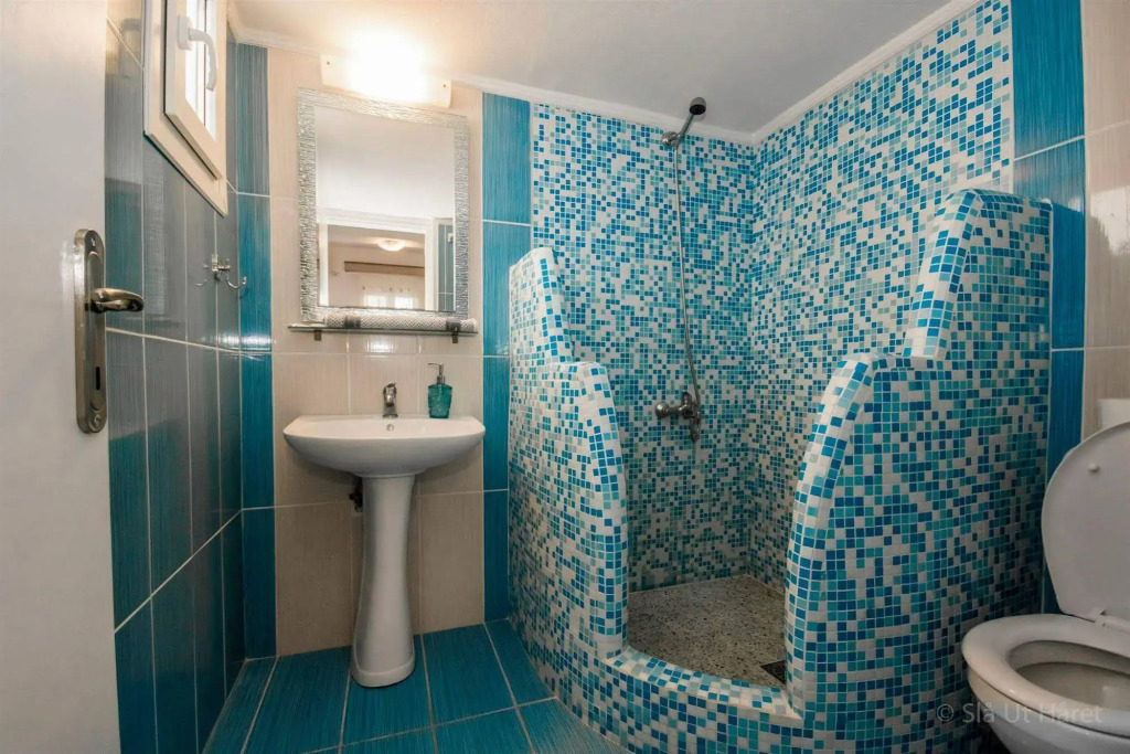 Honeymoon Beach Studios
