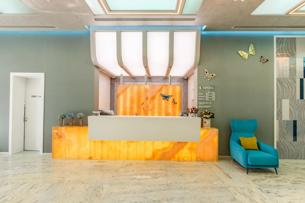Hotel Opera Mamaia