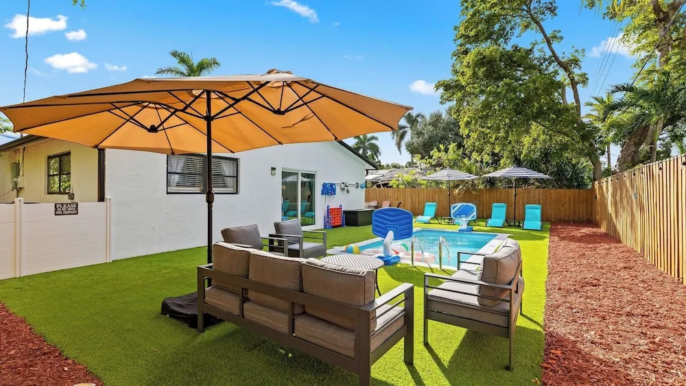 Hoop & Splash House by Avantstay Game Room + Pool + Firepit + Minutes to Las Olas