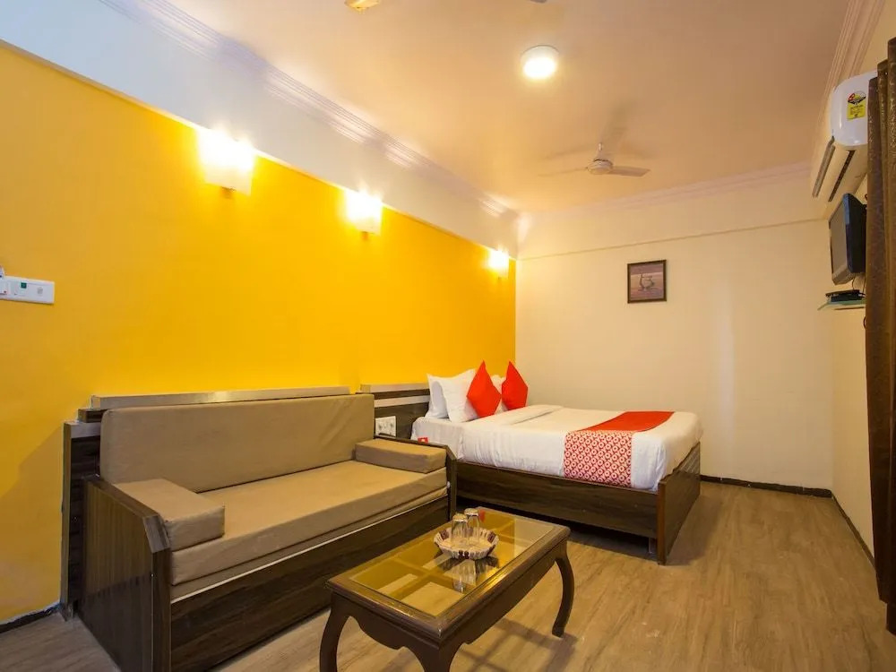 OYO 12078 Hotel Suncity