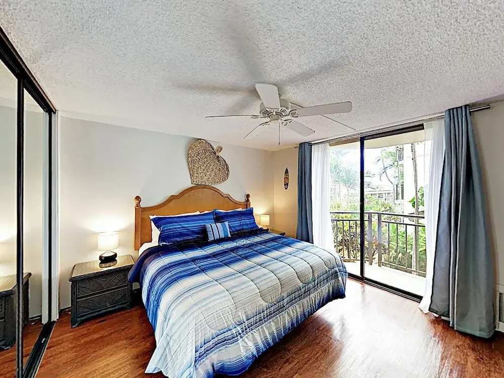 New Listing! Oceanfront W/ Resort Amenities 2 Bedroom Condo