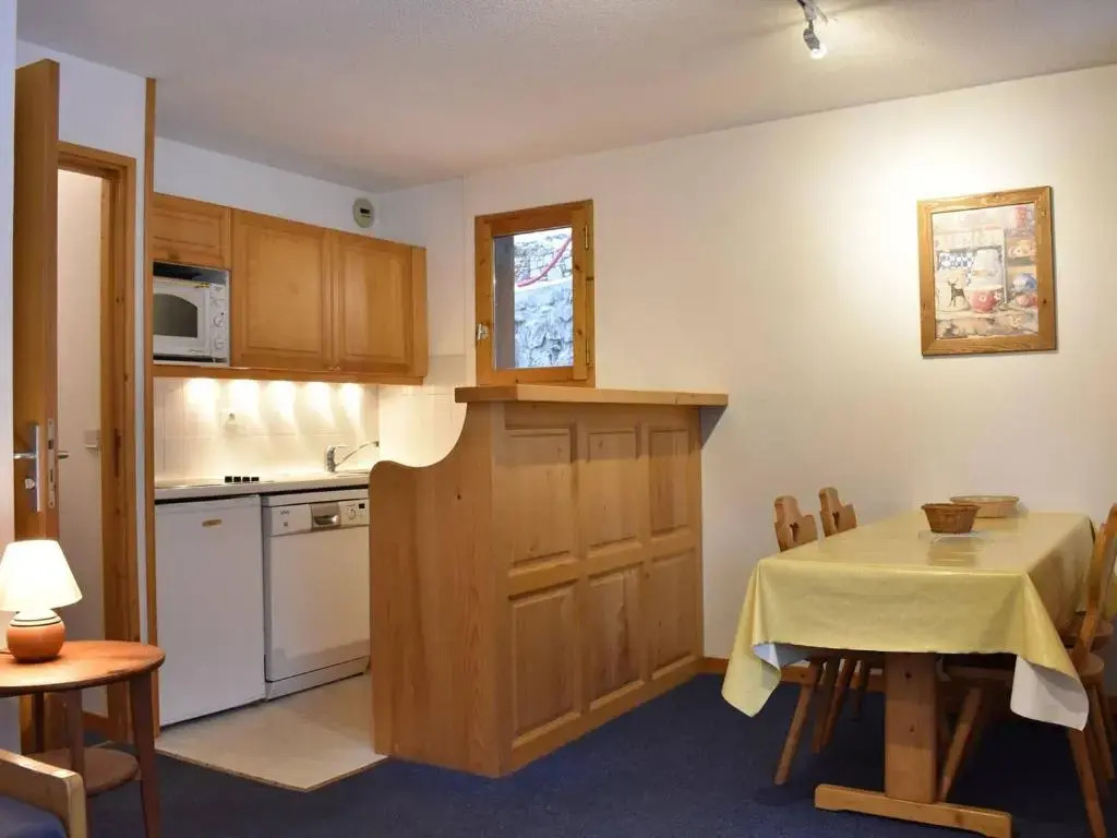 Appartement Méribel, 2 pièces, 4 personnes - FR-1-180-105