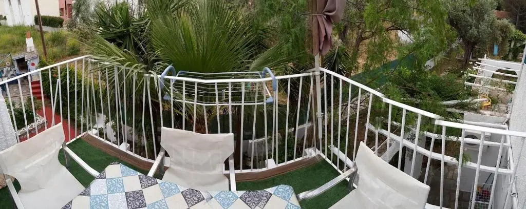 Manos Apartments