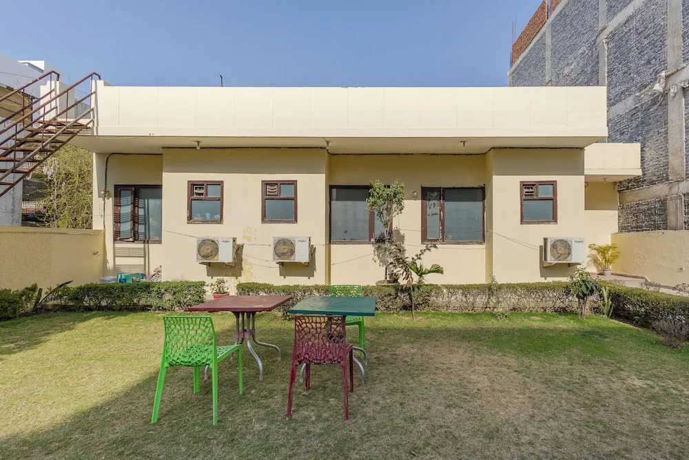 Lime Tree Studio Near Fortis Gurgaon