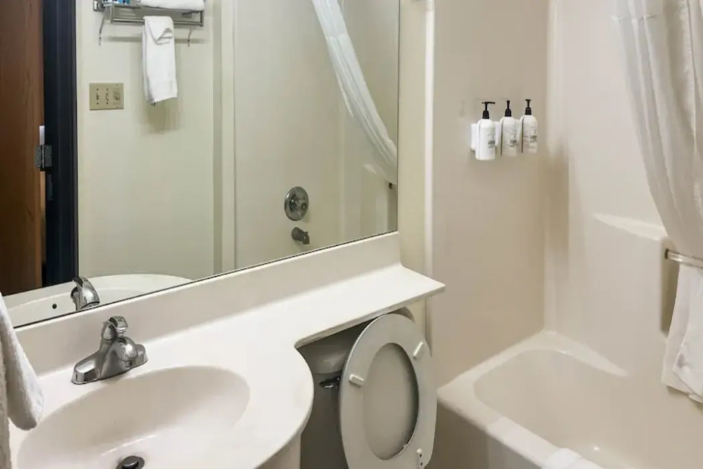 Boarders Inn and Suites Brush (ex.Microtel Inn by Wyndham Brush)