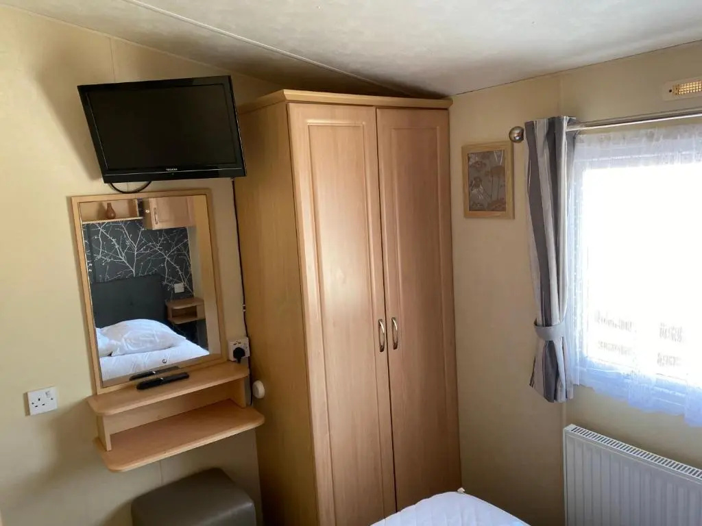 4 bedroom 10 berth caravan tattershal lakes