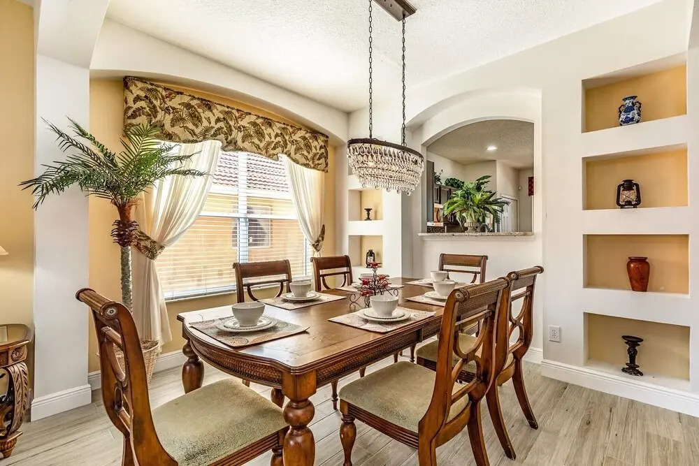 South Facing Pool, Spa & Games Room