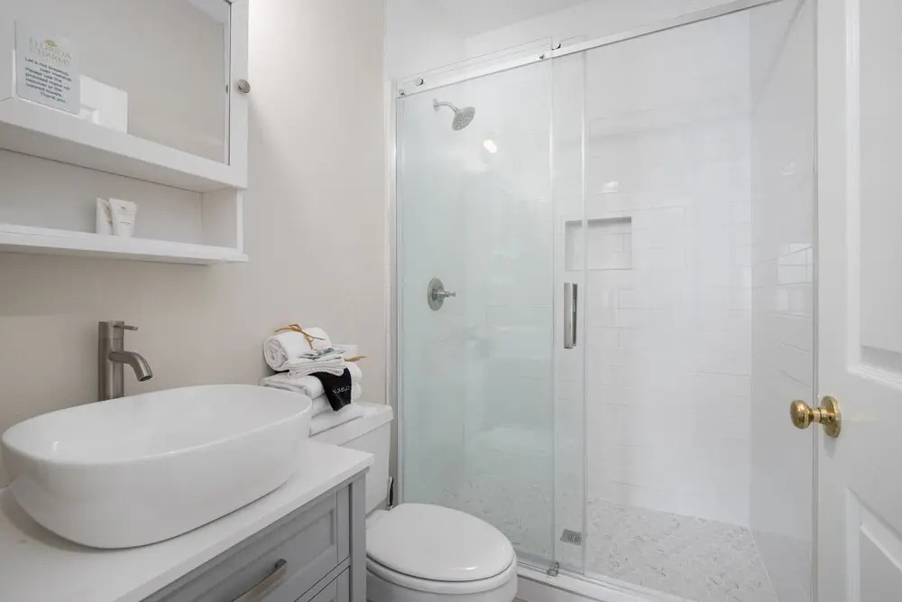Beachwave Bungalow by Avantstay Pet Friendly, Close to Beach!