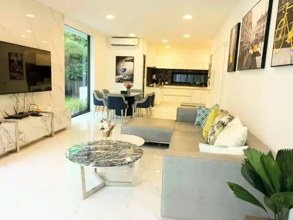 Private Pool Villa in Central Pattaya - Palmc5