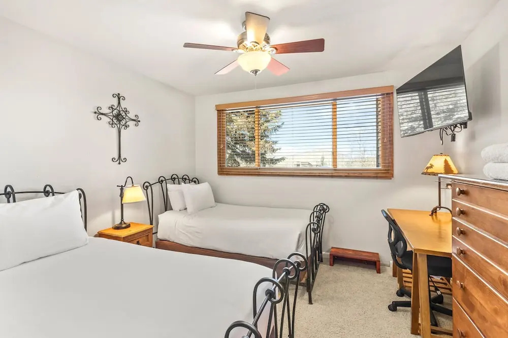 Snow Flower 014 3 Bedroom Condo by RedAwning