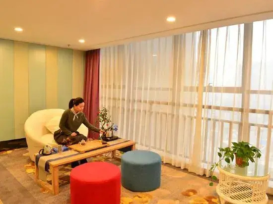 One Yearn Hotel (Zhengzhou CBD Convention and Exhibition Center)