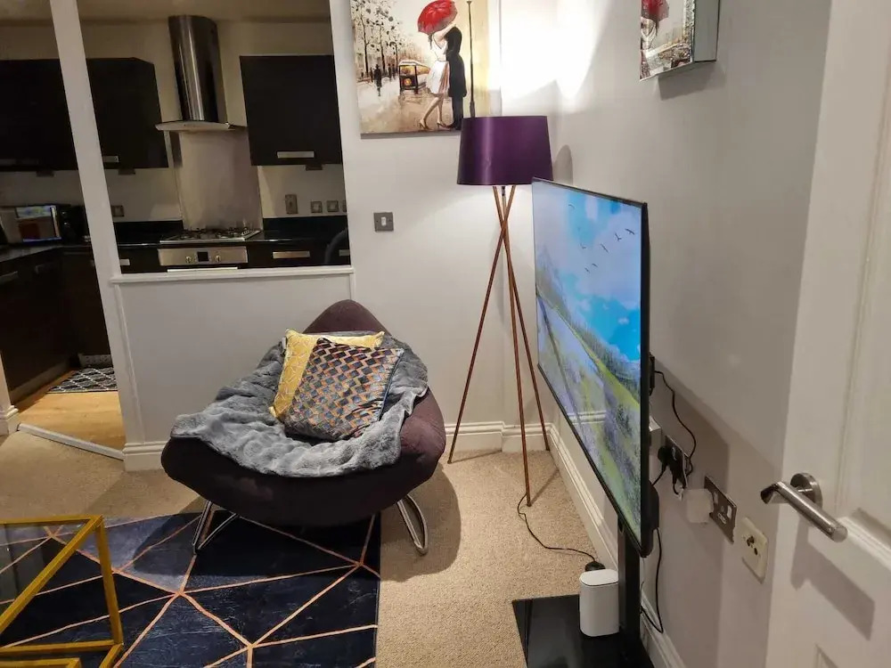 This is a two Bedroom Apartment Right in the Centre of Birmingham new Street