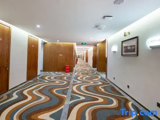 James Joyce Coffetel Hotel (Shijiazhuang Xingtang Longzhou Park)