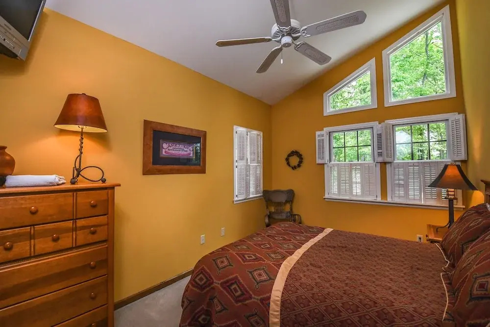 Welcome View Point 5 Bedroom House