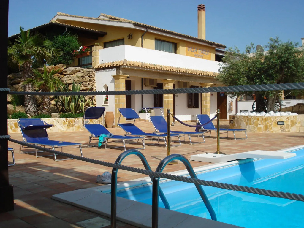 Villa Carlo Resort